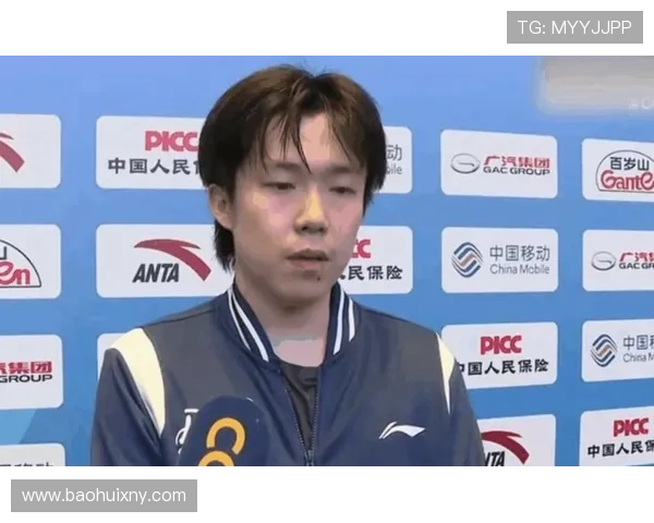 王楚钦拥抱法国名将无视日本新星